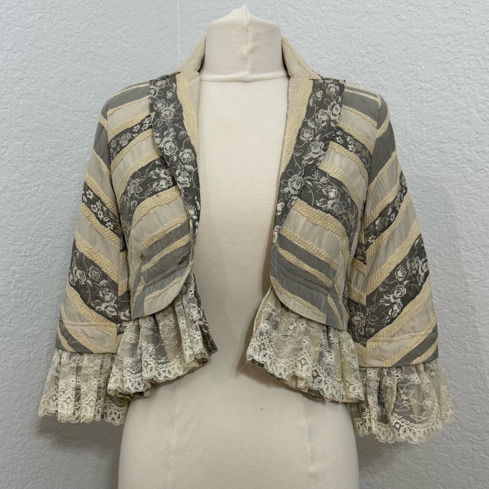 NEW Robert Rodriguez Cream Crochet Lace Ruffle Jacket, Blazer Jacket Size 4